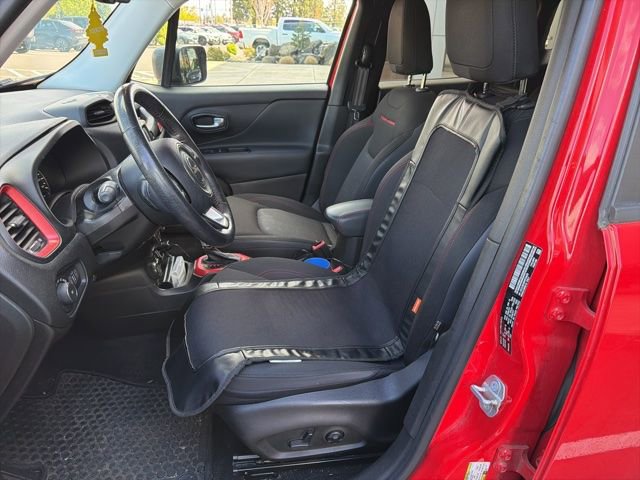 Used 2017 Jeep Renegade Trailhawk w/ Popular Equipment Group image 9