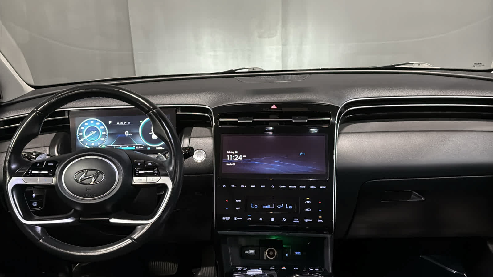 Used 2022 Hyundai Tucson Limited AWD/4WD image 24