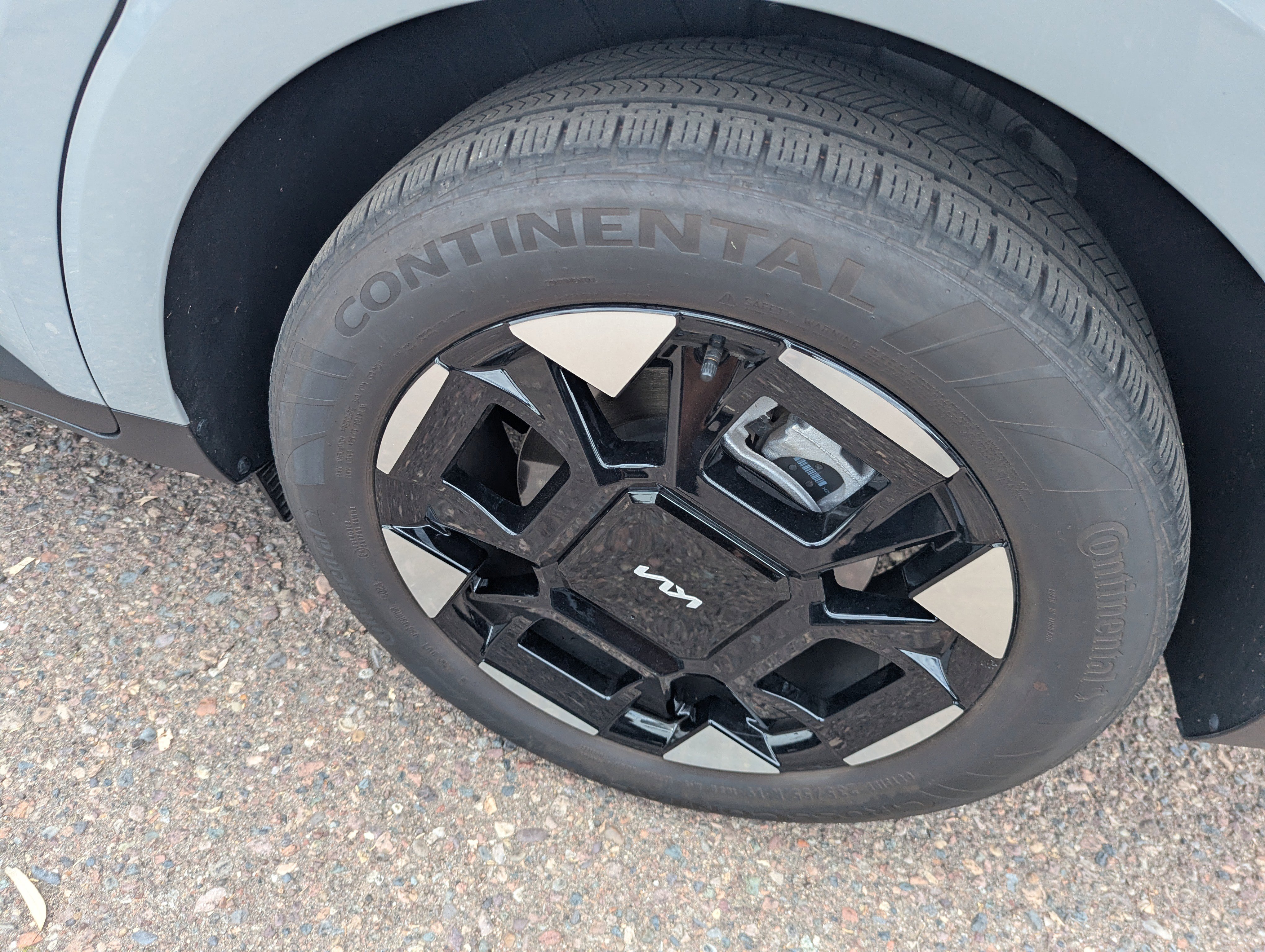 Certified 2025 Kia Carnival EX image 13