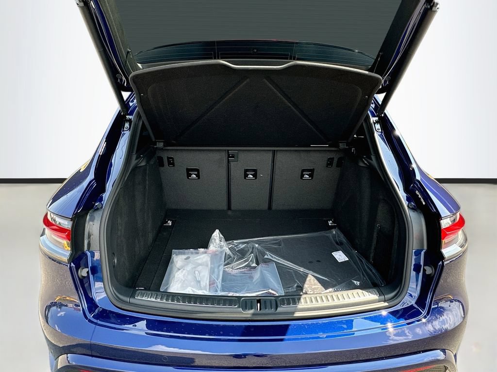 New 2026 Porsche Macan AWD/4WD image 28