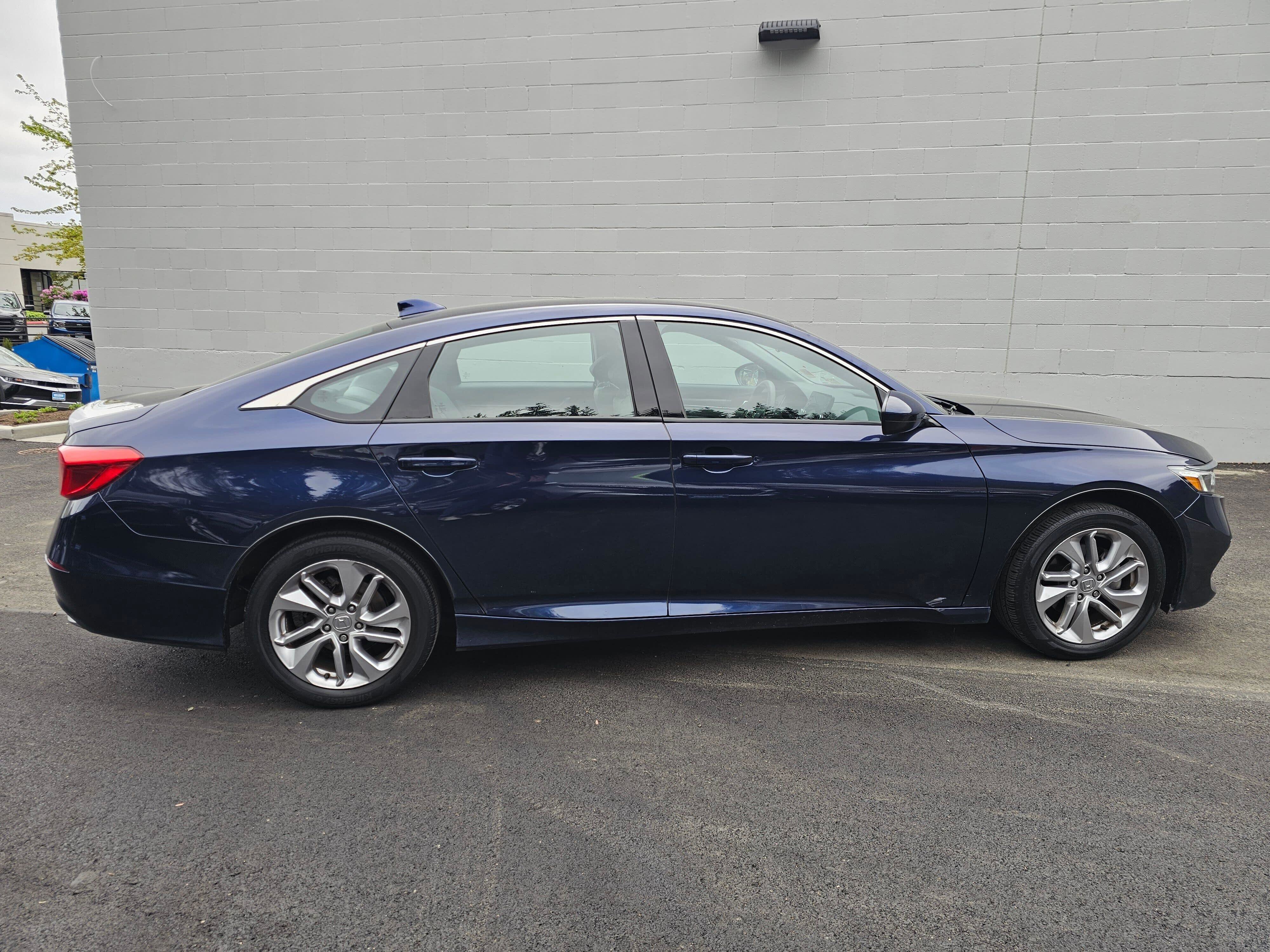 Used 2019 Honda Accord LX image 8