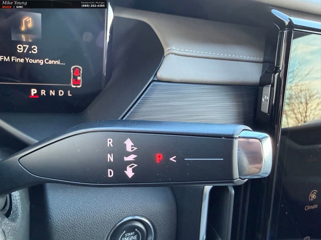 Used 2026 GMC Acadia Elevation image 28