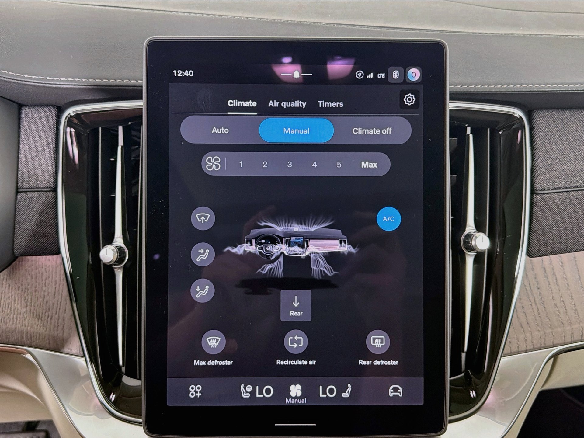 New 2027 Volvo XC90 T8 Ultra AWD/4WD image 15