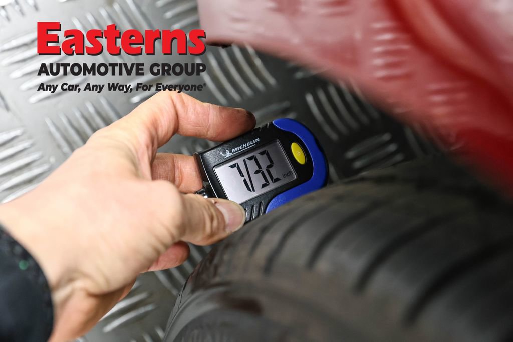 Used 2019 Tesla Model 3 Standard Range image 23