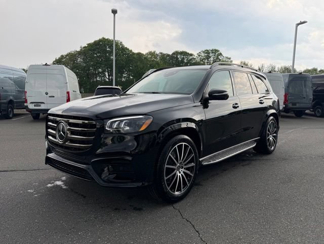 New 2026 Mercedes-Benz GLS 450 4MATIC image 3