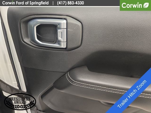 Used 2023 Jeep Gladiator Overland w/ Cold Weather Group image 15