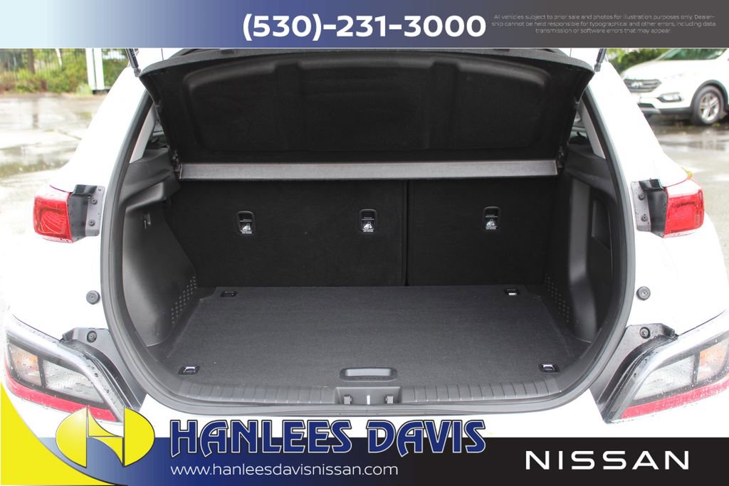 Used 2023 Hyundai Kona SE w/ Cargo Package FWD image 10