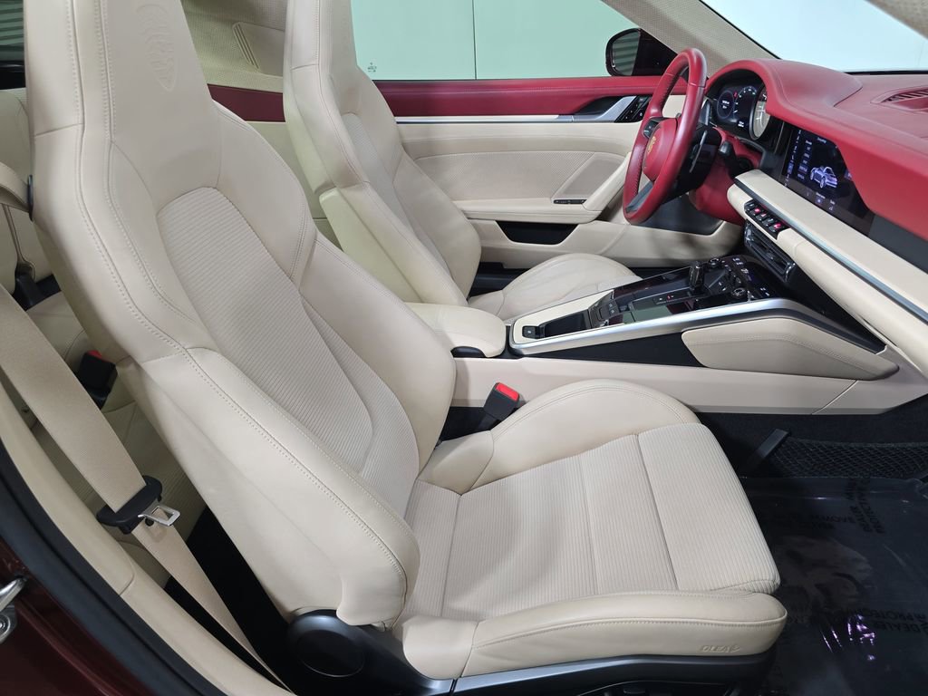 Certified 2021 Porsche 911 AWD/4WD image 27