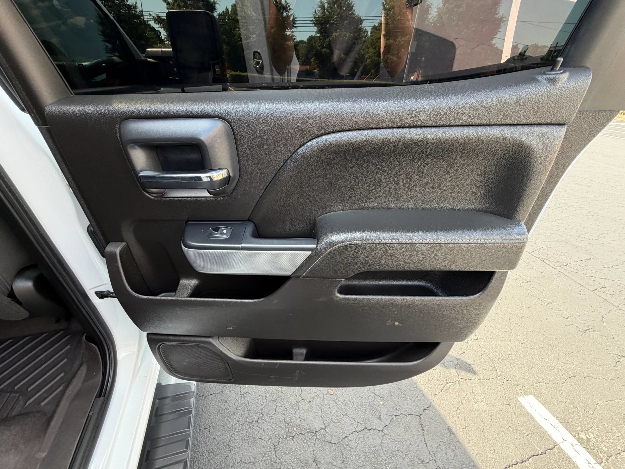 Used 2018 Chevrolet Silverado 3500 LT w/ LT Convenience Package AWD/4WD image 21