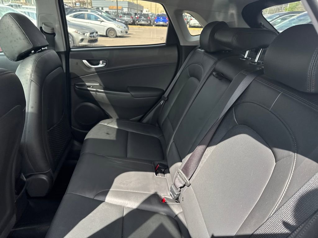 Used 2022 Hyundai Kona Limited w/ Cargo Package AWD/4WD image 27