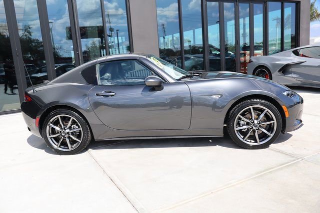 Used 2021 MAZDA MX-5 Miata RF Grand Touring image 2