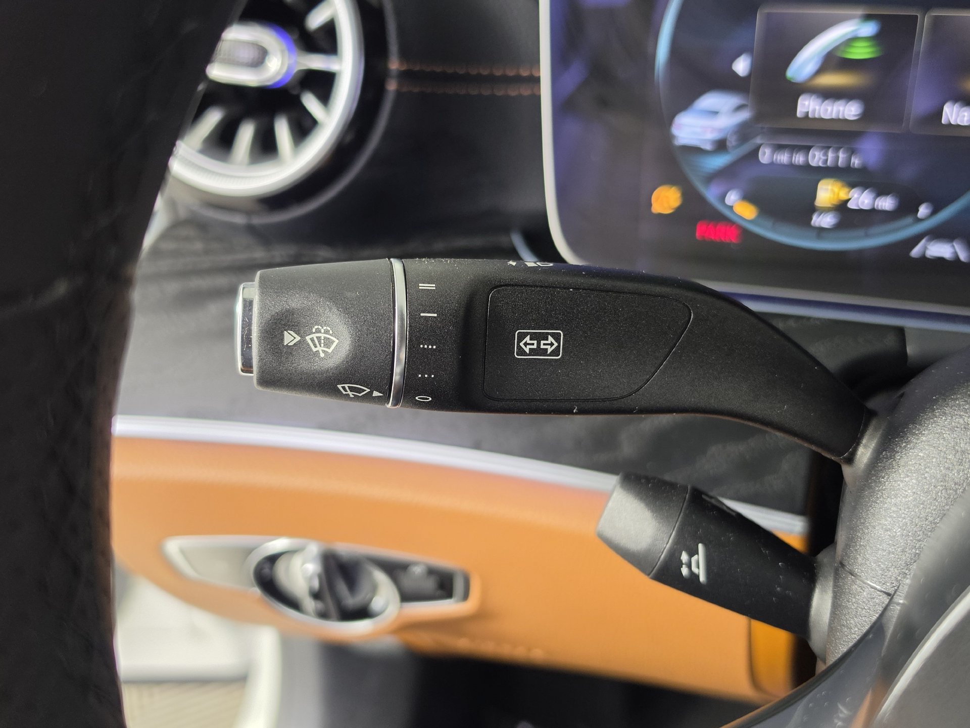 Used 2022 Mercedes-Benz E 450 Coupe image 14