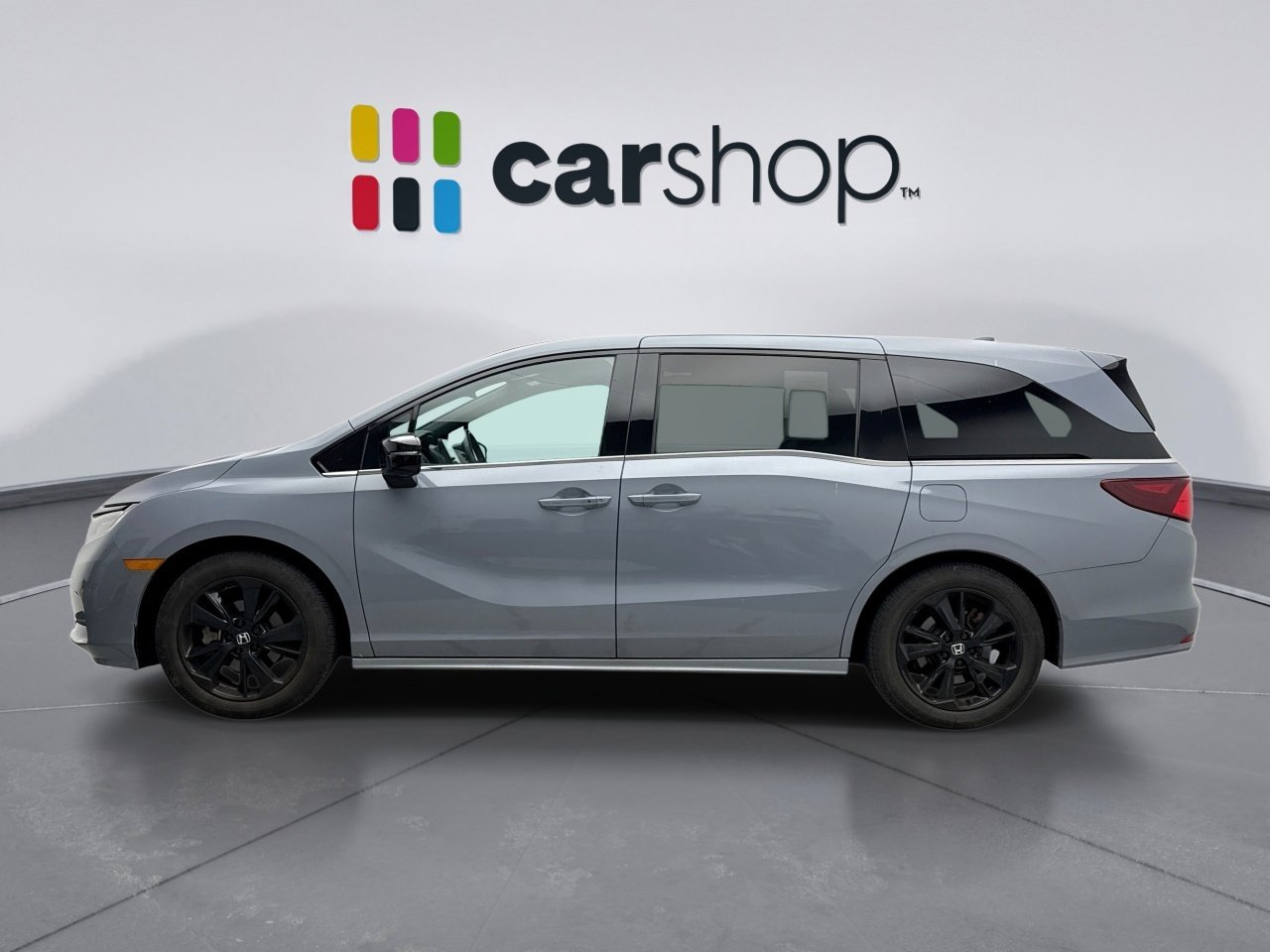 Used 2023 Honda Odyssey Sport image 2
