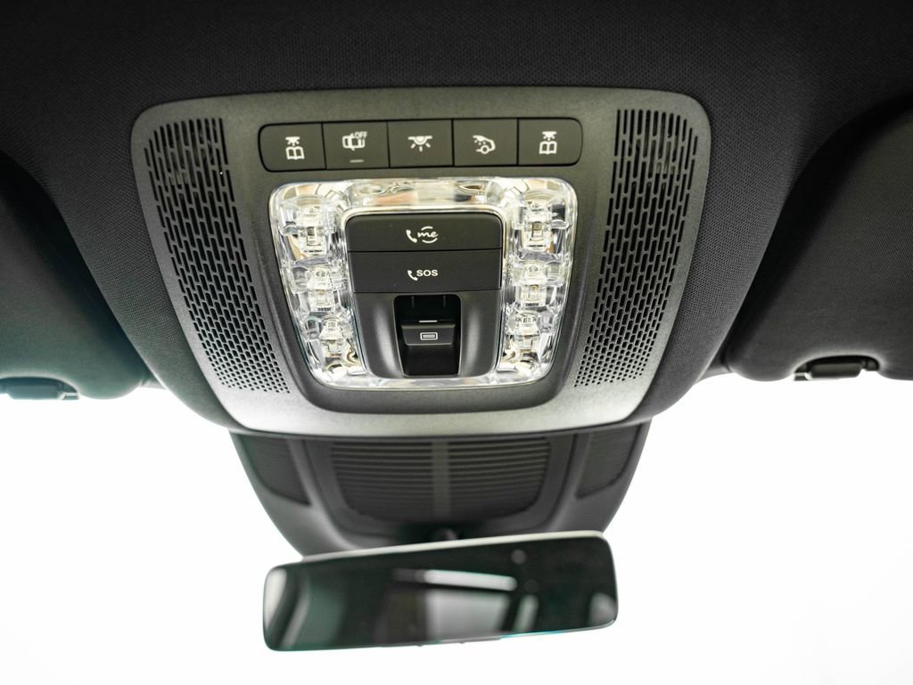 Used 2025 Mercedes-Benz GLS 450 4MATIC image 43