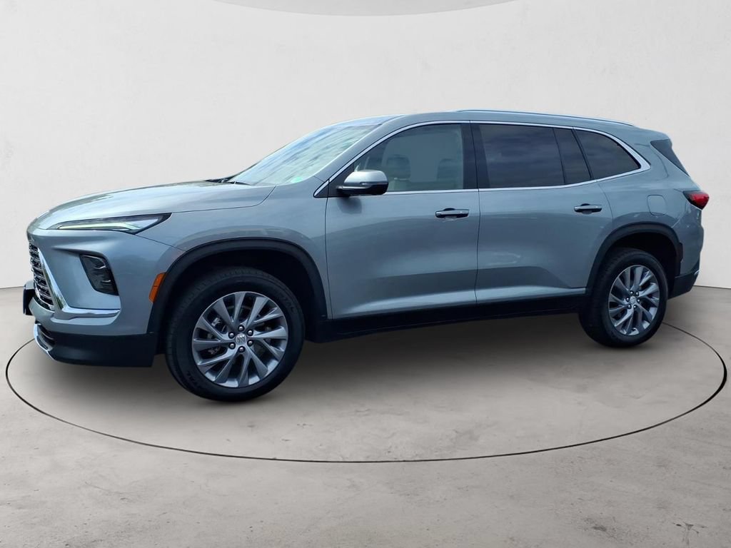 Used 2025 Buick Enclave Preferred AWD/4WD image 8