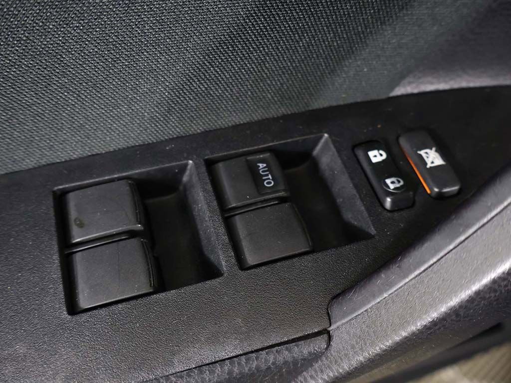 Used 2019 Toyota Corolla LE FWD image 32