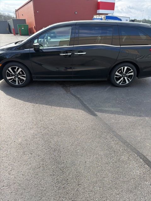 Used 2019 Honda Odyssey Elite image 2