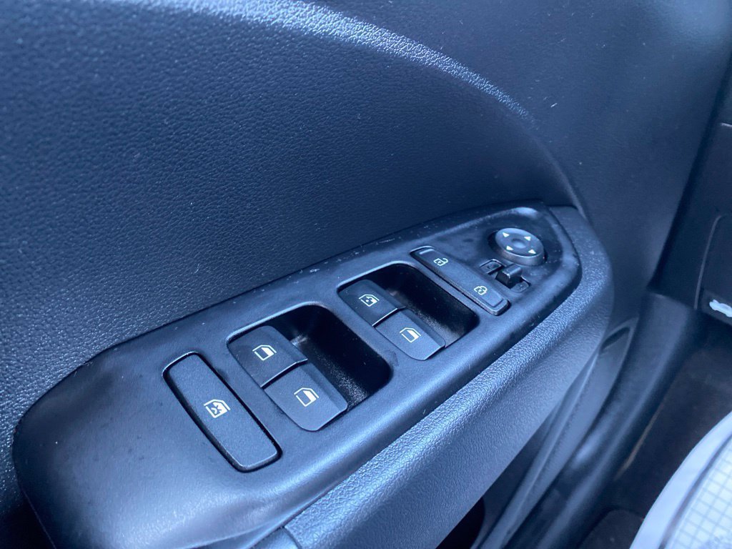 Certified 2024 Hyundai Venue Limited FWD image 22