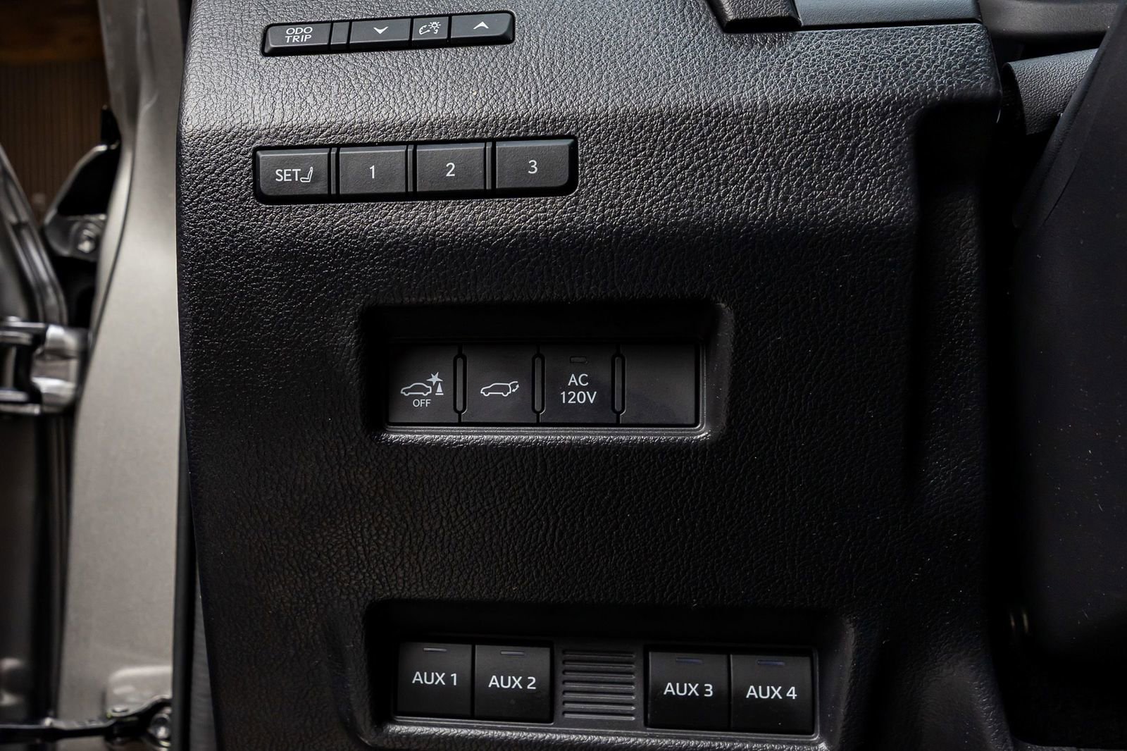 Used 2025 Lexus GX 550 image 21