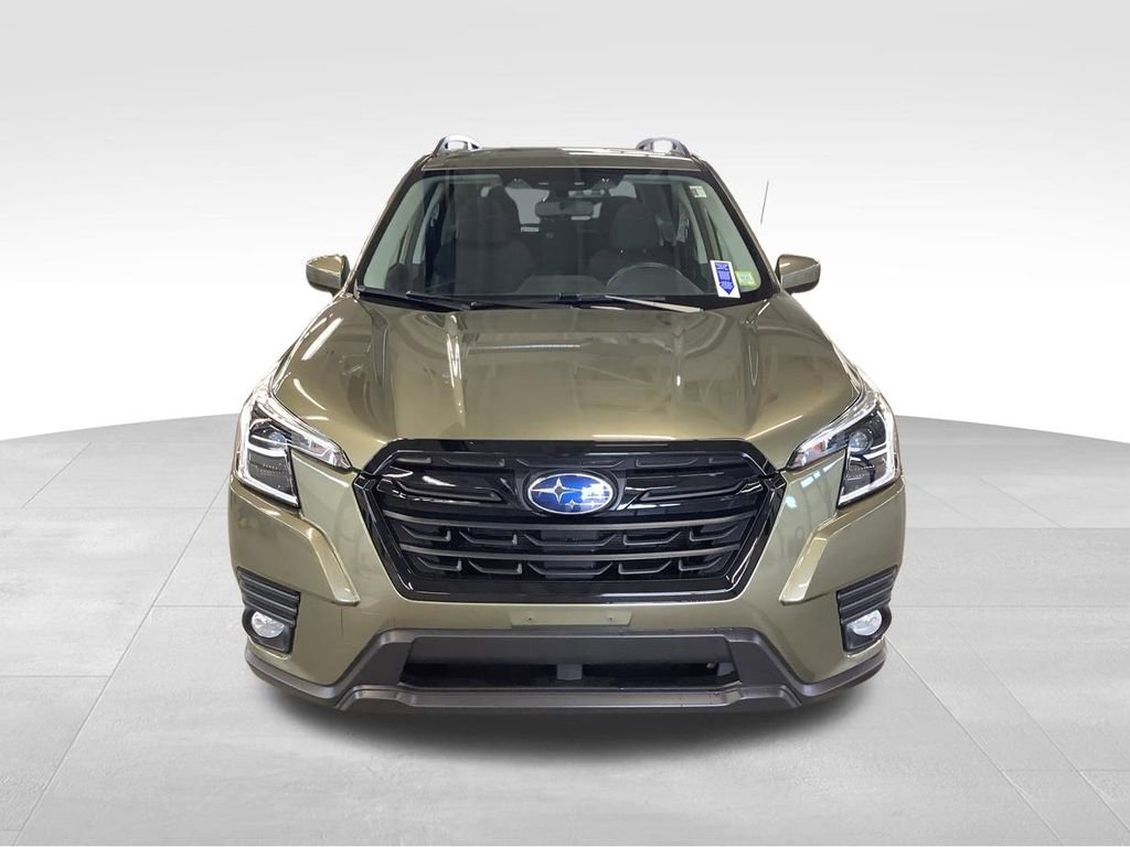 Used 2023 Subaru Forester Premium image 28