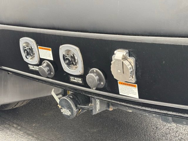 Used 2021 Mercedes-Benz Sprinter 3500 image 19