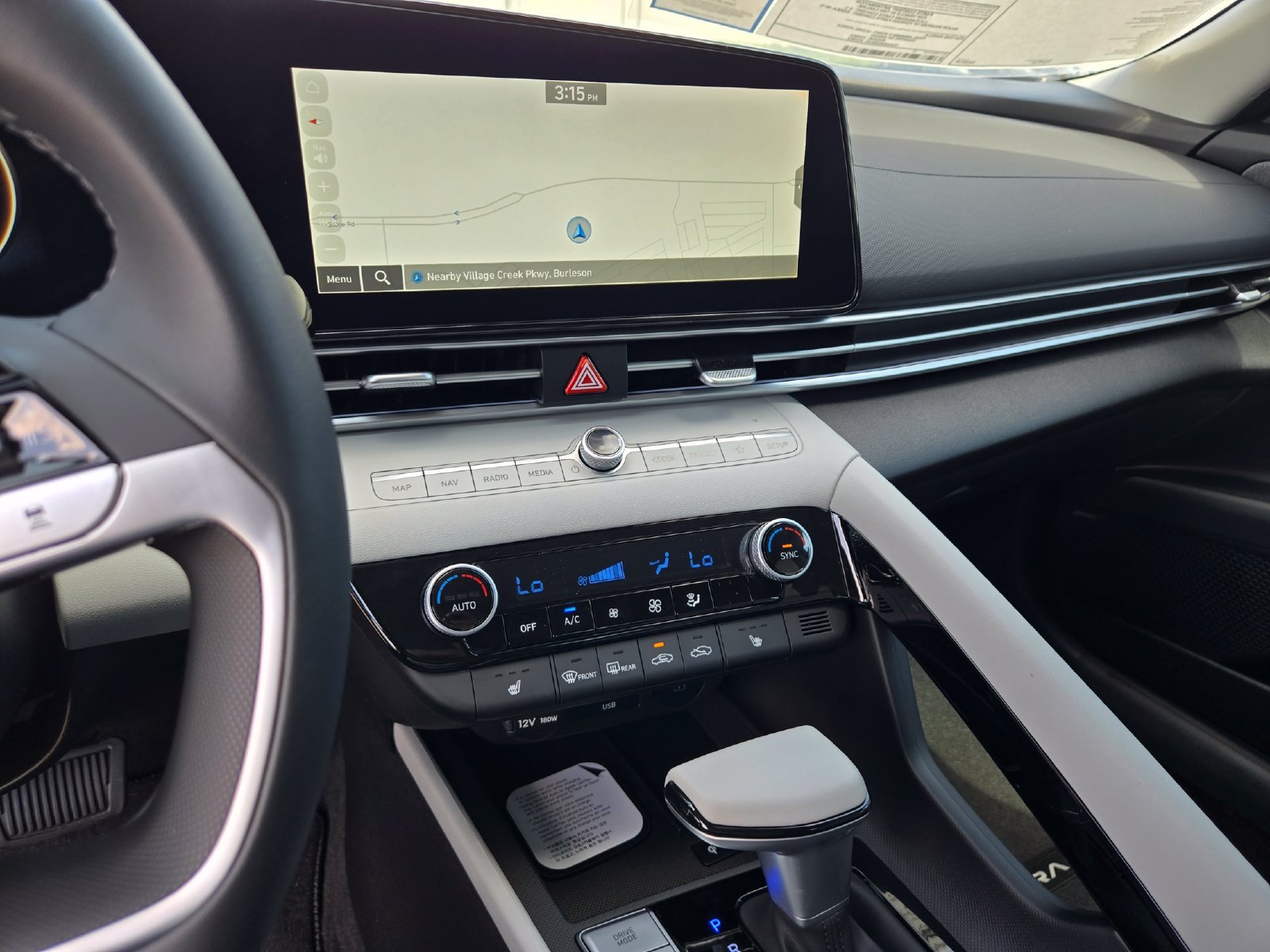 New 2026 Hyundai Elantra Limited FWD image 11