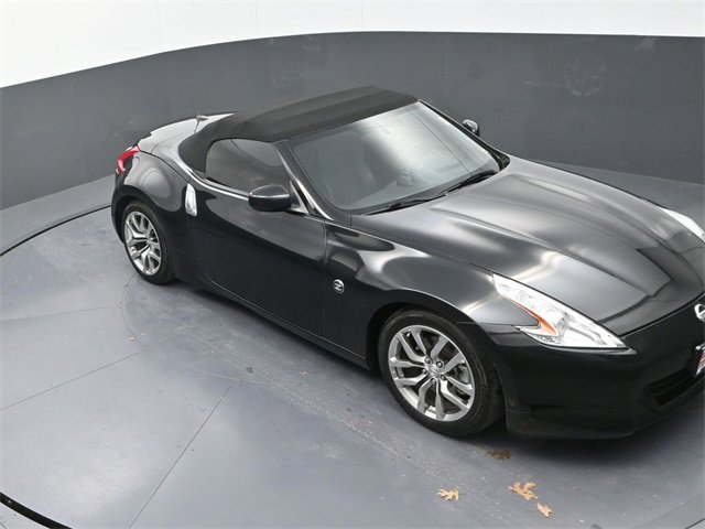 Used 2010 Nissan 370Z Touring image 15
