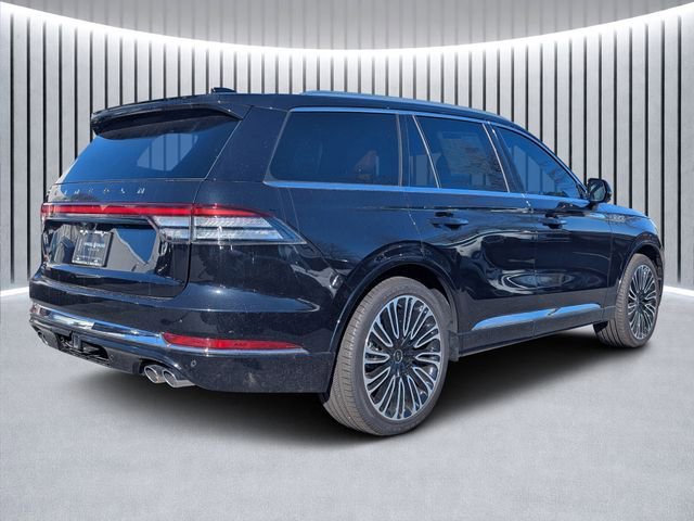 New 2025 Lincoln Aviator Black Label AWD/4WD image 3