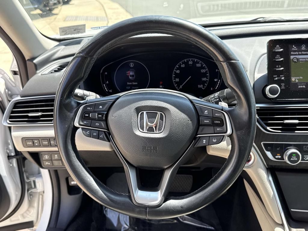 Used 2020 Honda Accord Touring image 31