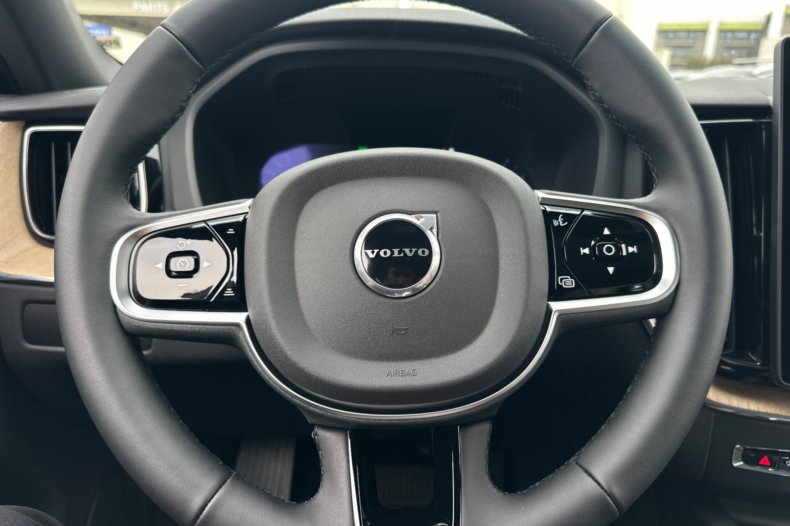 New 2026 Volvo XC60 B5 Plus w/ Protection Package Premier image 22