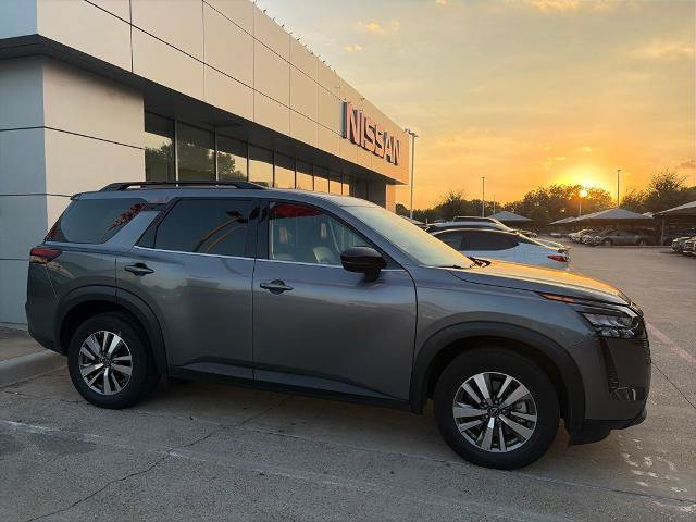 Certified 2026 Nissan Pathfinder SL AWD/4WD image 5
