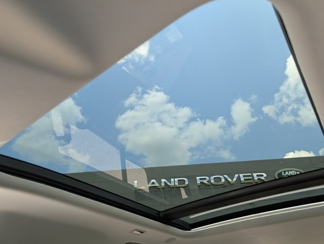 New 2025 Land Rover Defender 110 S image 19