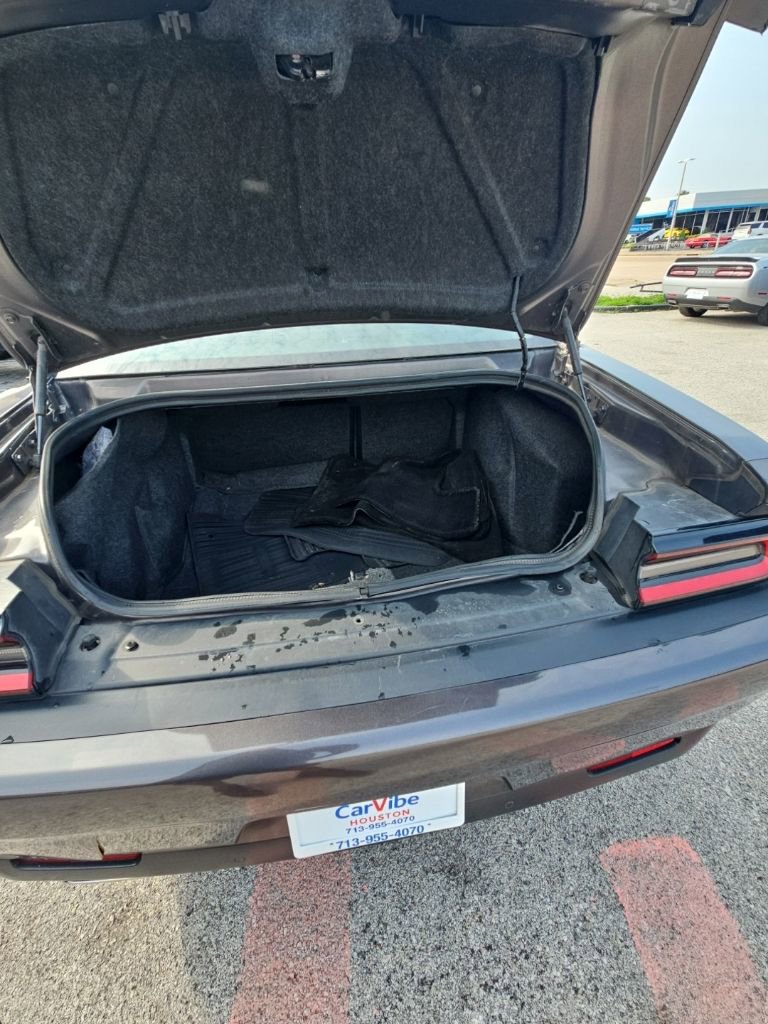 Used 2016 Dodge Challenger SXT Plus RWD image 22