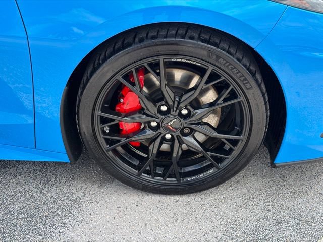 Used 2023 Chevrolet Corvette Stingray Premium Conv w/ Z51 Performance Package RWD image 11