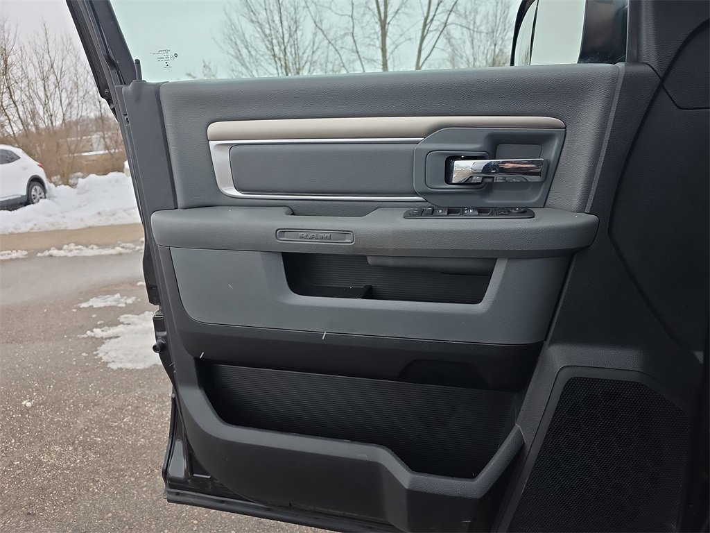 Used 2018 RAM 2500 Big Horn w/ Harvest Edition image 26