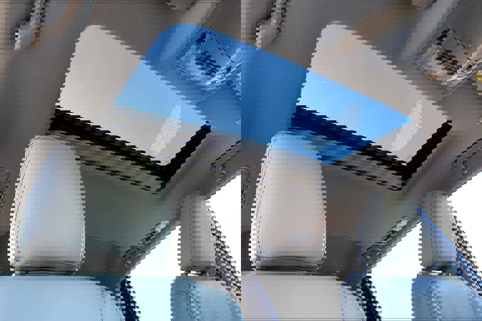 Used 2018 Toyota Highlander XLE image 13