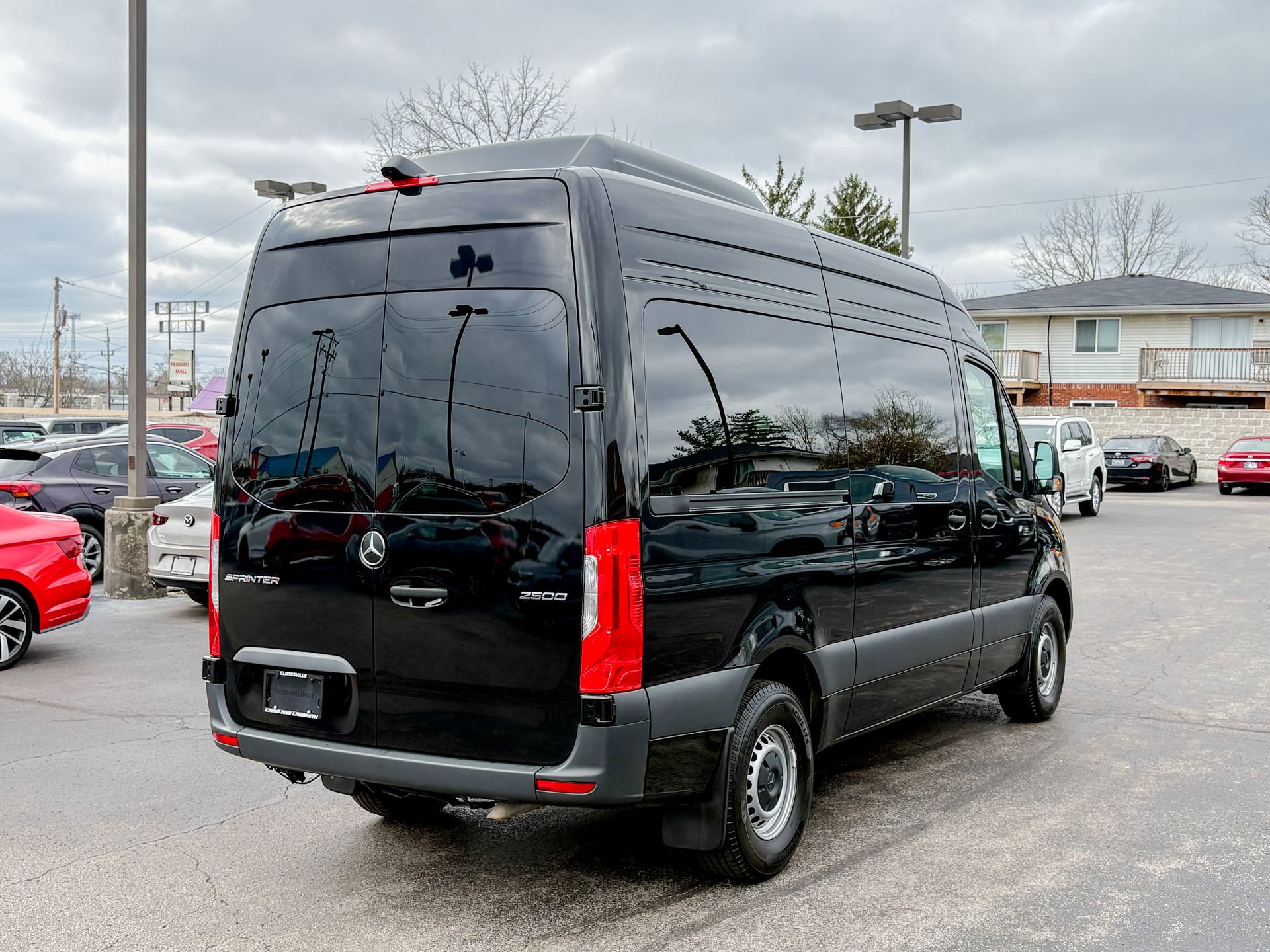 Used 2024 Mercedes-Benz Sprinter 2500 image 11