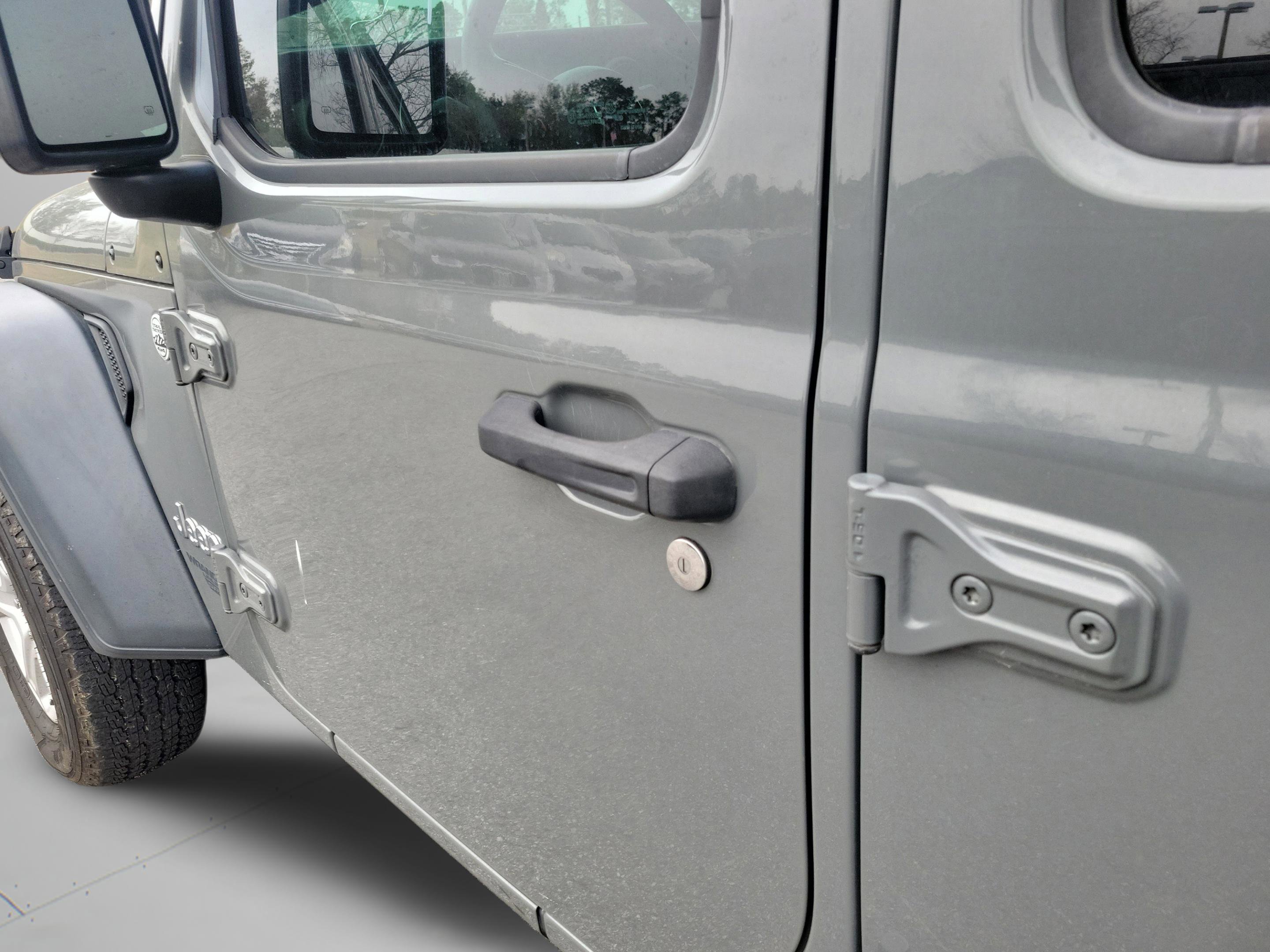 Used 2018 Jeep Wrangler Unlimited Sport S image 25