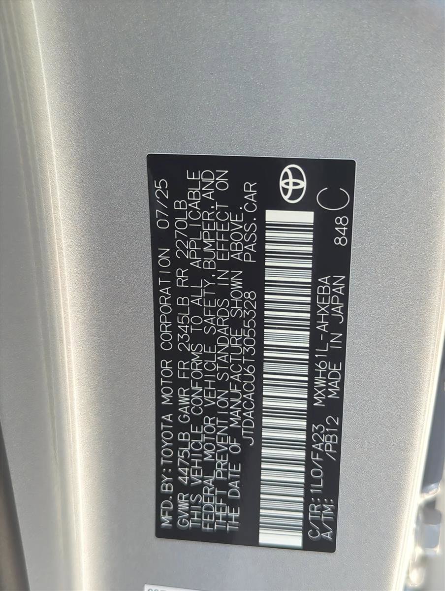 New 2026 Toyota Prius Plug-In Hybrid FWD image 24