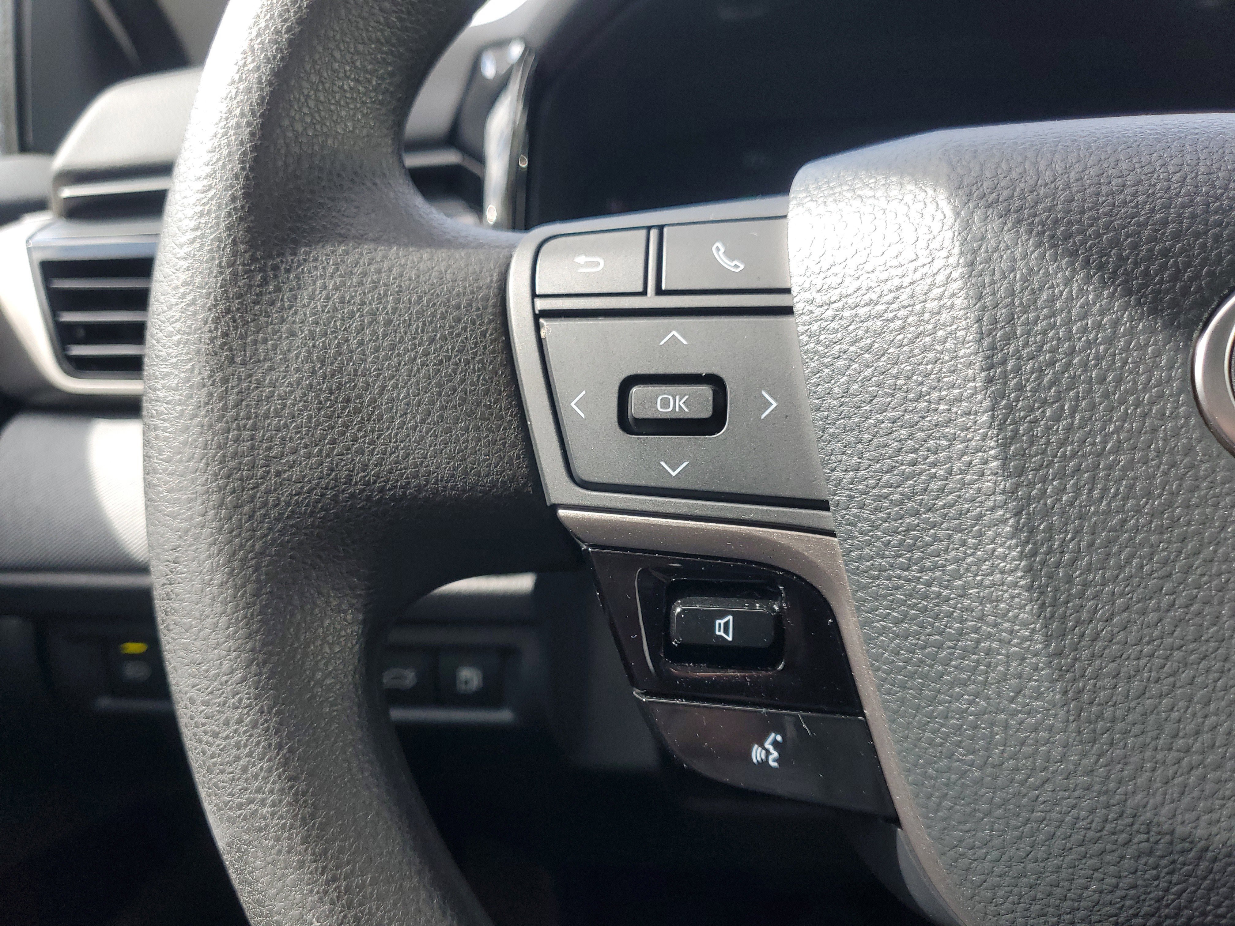 Certified 2025 Toyota Camry LE image 21