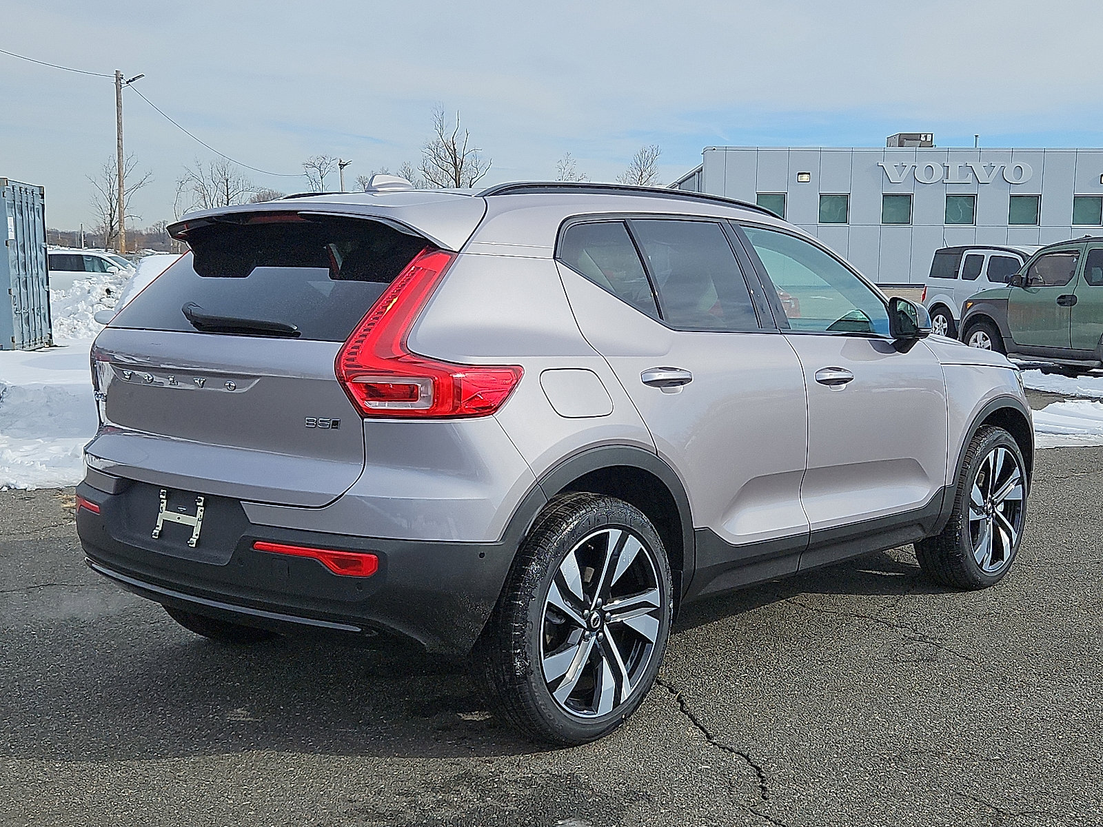 New 2026 Volvo XC40 B5 Ultra w/ Protection Package Premier AWD/4WD image 6