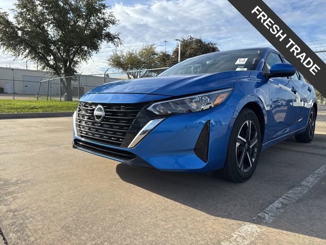 Used 2025 Nissan Sentra SV image 3