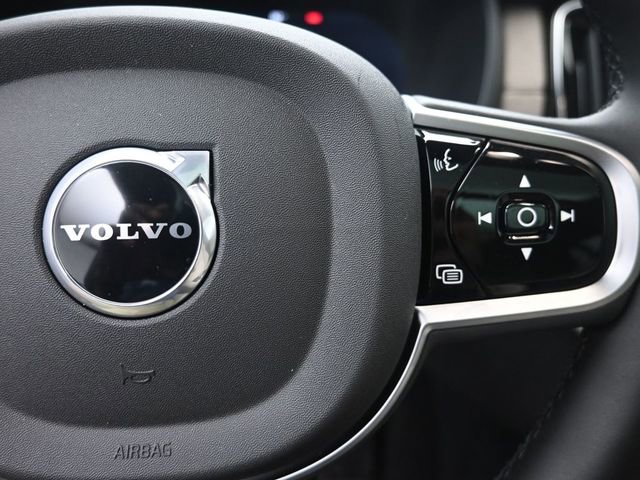 Used 2026 Volvo XC90 B6 Plus w/ Protection Package Premier AWD/4WD image 14