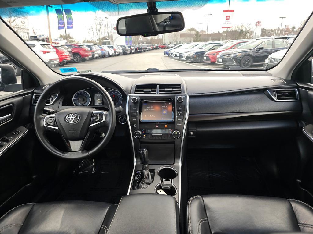 Used 2017 Toyota Camry XLE w/ Moonroof Package image 14