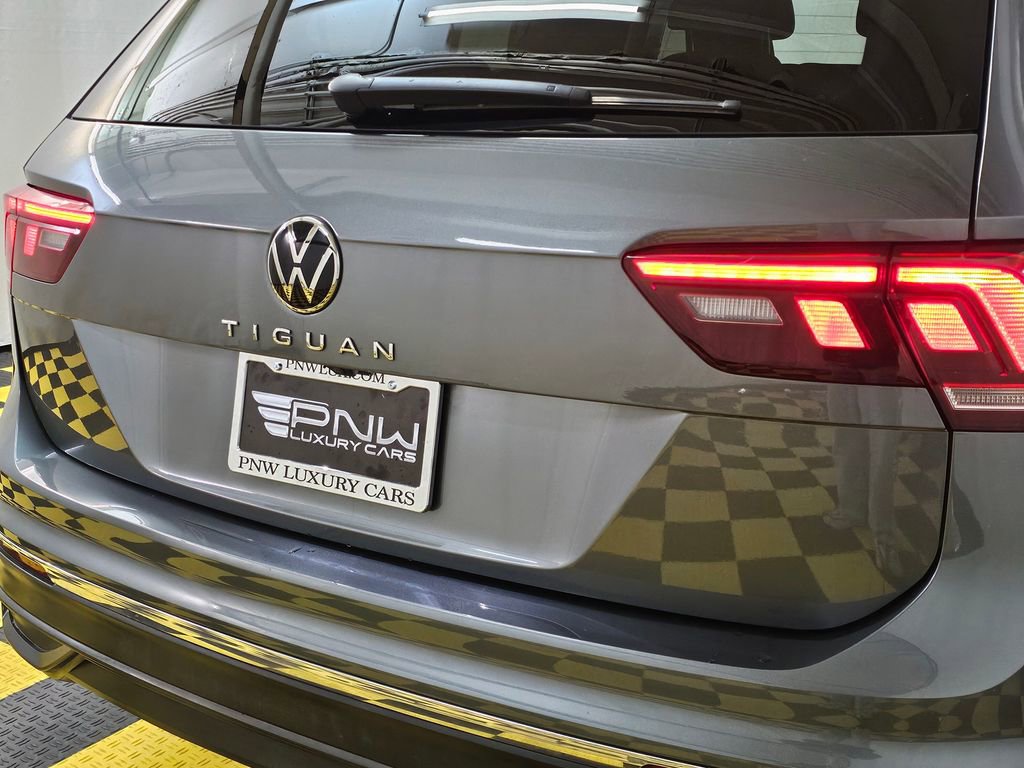 Used 2022 Volkswagen Tiguan S image 14