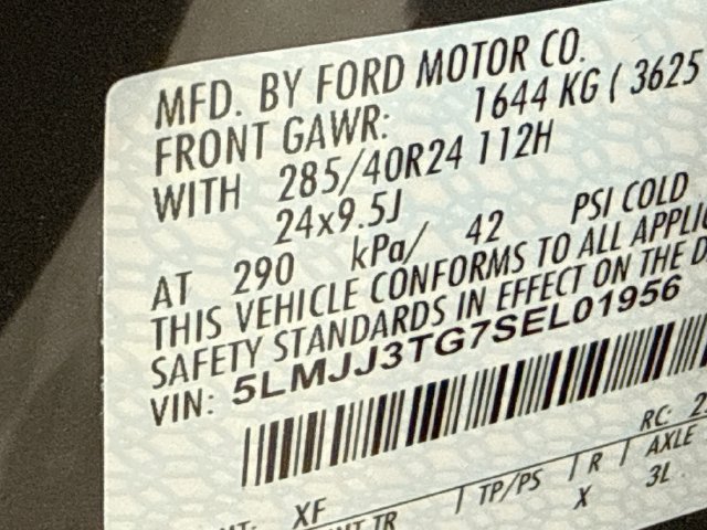 Used 2025 Lincoln Navigator L Black Label AWD/4WD image 34