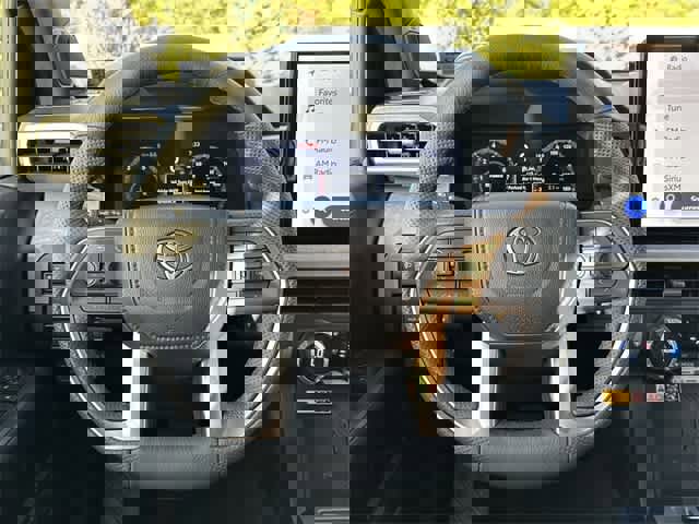 Used 2025 Toyota Tacoma 4x4 Double Cab Hybrid image 7