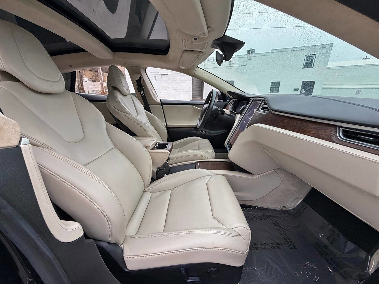 Used 2017 Tesla Model S 60 image 14