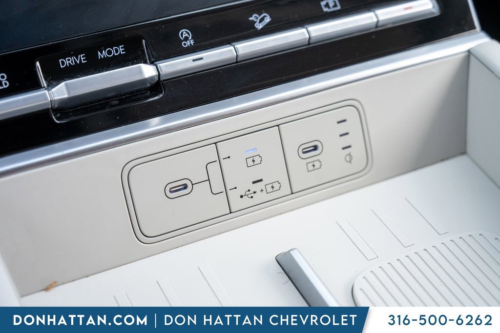 Used 2025 Hyundai Santa Fe SEL image 14