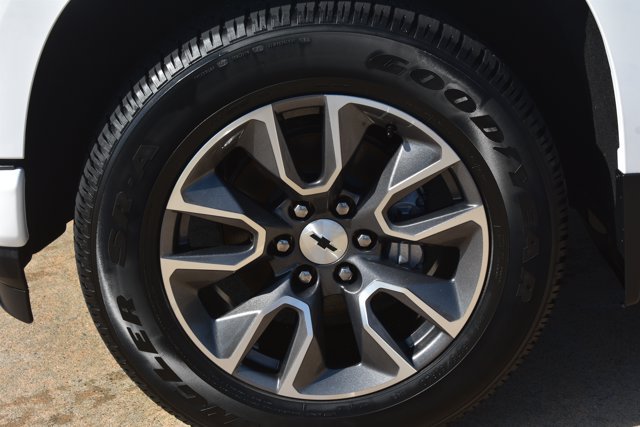 Used 2021 Chevrolet Silverado 1500 RST AWD/4WD image 11